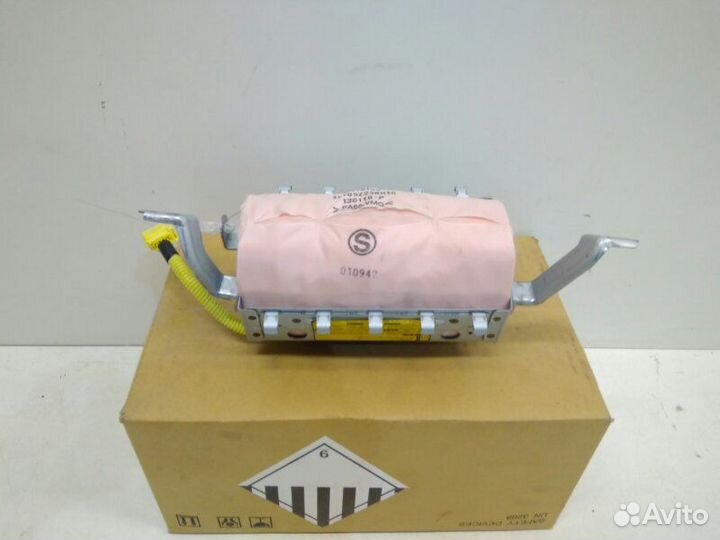 Airbag пассажирский передний правый Lexus Gx 2