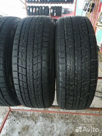 Dunlop Winter Maxx 225/65 R17 и 225/65 R17 102Q