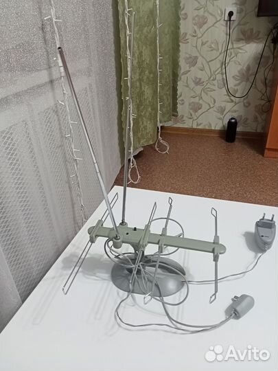 Антенна мв+дмв с усилителем Locus L850.08