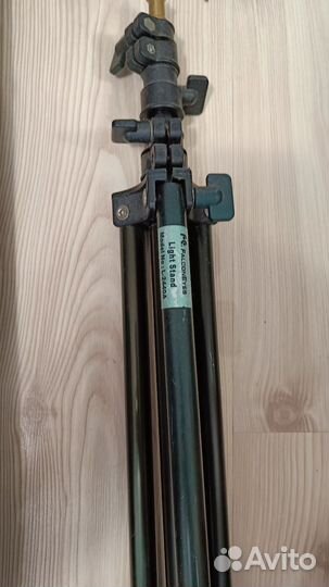 Штативы для фотоаппарата