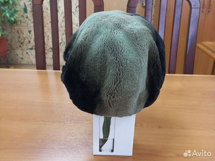 Женская зимняя шапка