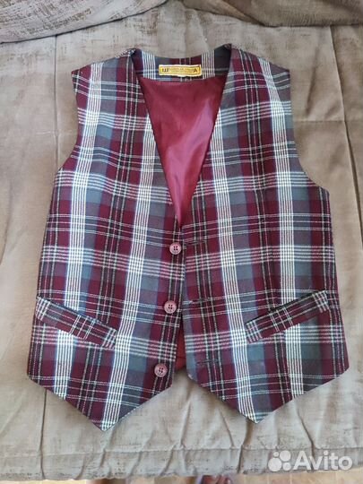 Жилетка для мальчика школьная 134