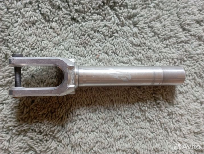 Вилка для трюкового самоката комета