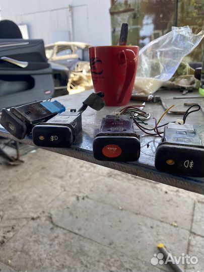 Киа Кларус кнопки аварийки,обогрева и т.д