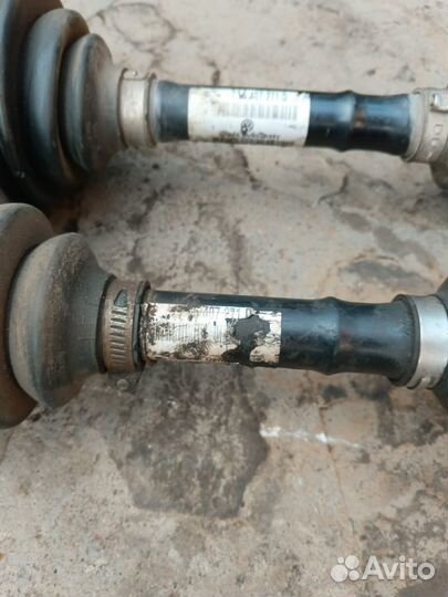 Привода передние Volkswagen Touareg 2003 2.5л