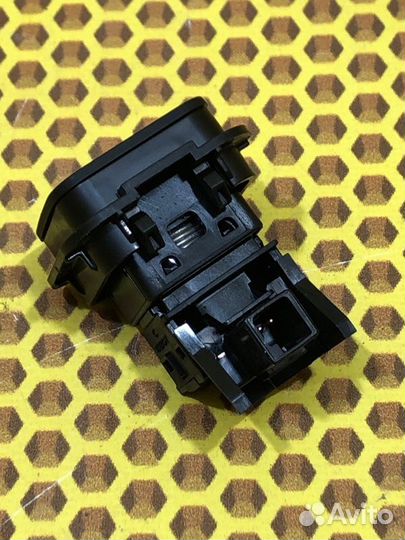 Переключатель подушки безопасности Mitsubishi