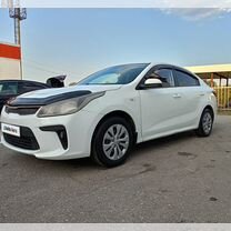 Kia Rio 1.6 AT, 2017, 183 000 км, с пробегом, цена 895 000 руб.