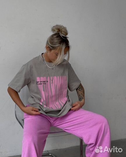 Костюм с оверсайз футболкой