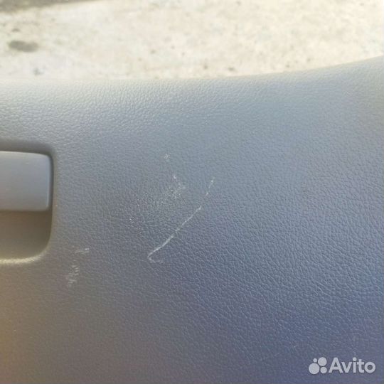 Бардачок Nissan Primera P12