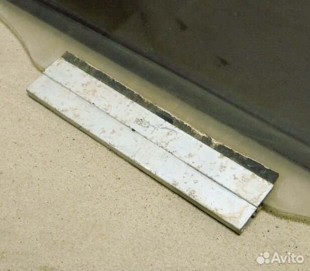 Стекло двери задней правой Daewoo Nexia