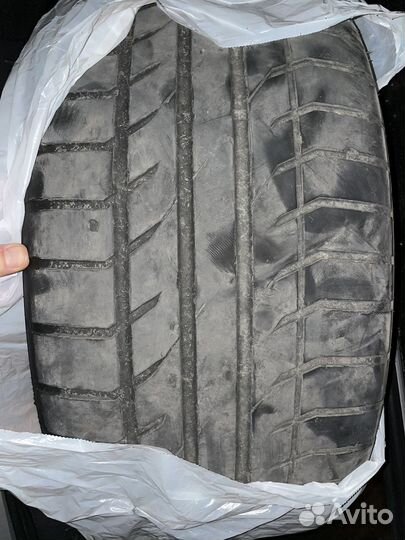 Gripmax Stature 295/40 R21