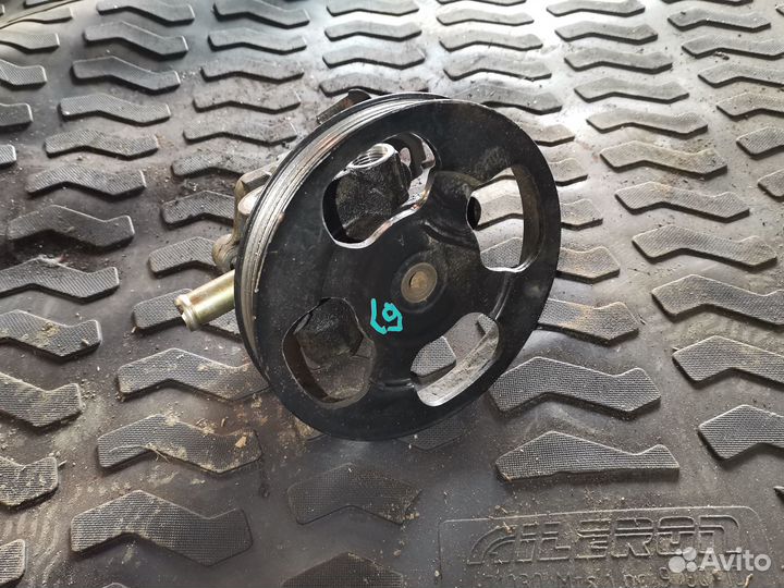 Насос гидроусилителя на Mitsubishi Lancer 9