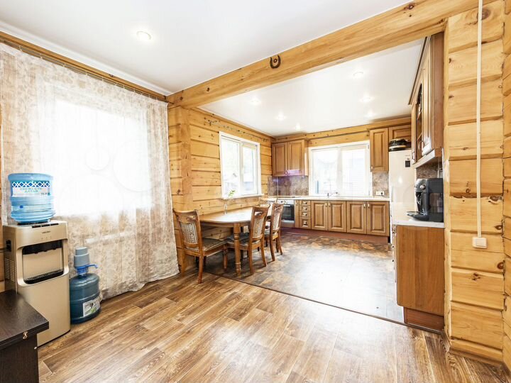 Коттедж 145 м² на участке 8 сот.