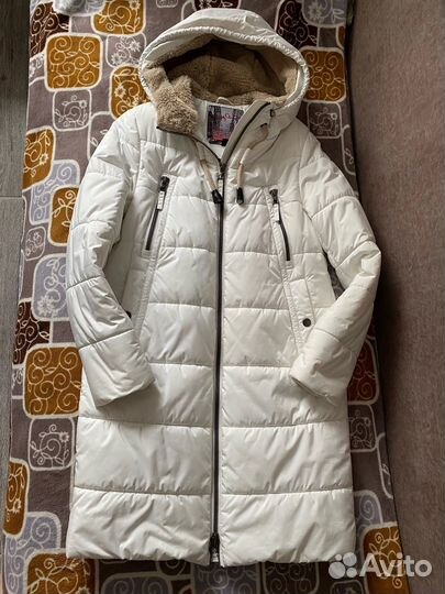 Пуховик женский весна-осень