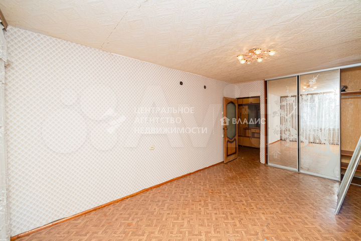 3-к. квартира, 79 м², 5/5 эт.