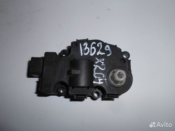 Моторчик заслонки печки X204