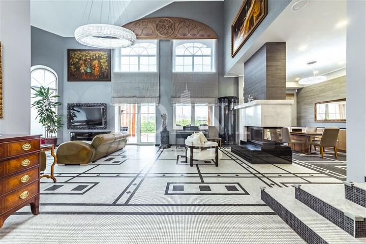 Дом 430 м² на участке 16 сот.