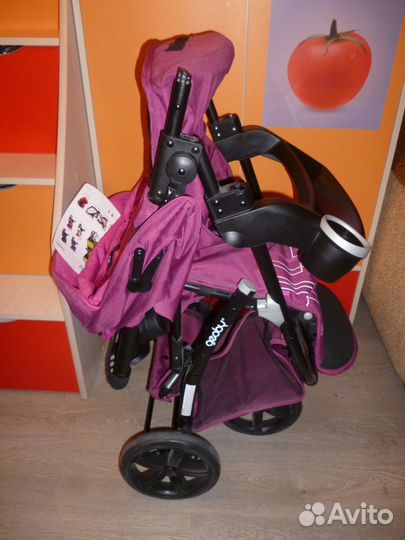 Новая детская прогулочная коляска Geoby