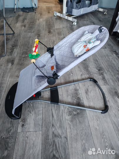 Шезлонг для новорожденных