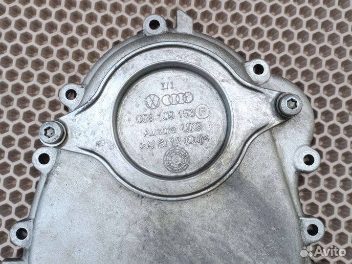 059109130e крышка распредвала правая 3.0 casa