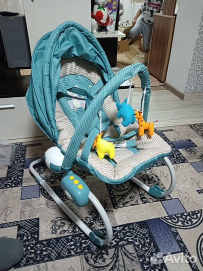 Шезлонг детский