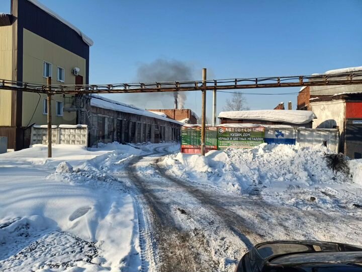 Гараж, > 30 м²