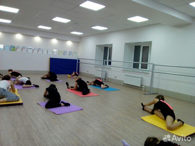 ильинская 17 омск. почасовая аренда омск. спортивные центры омск. почасовая аренда омск. студия хореографии вывеска.