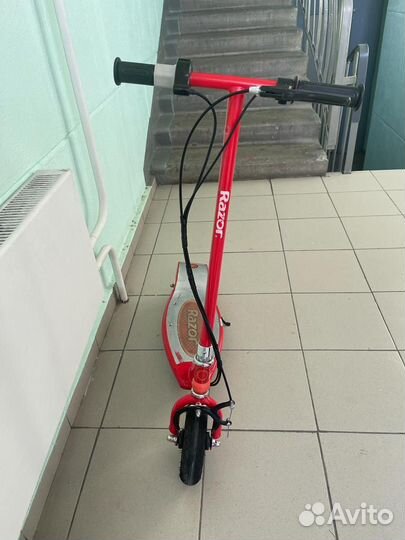 Электросамокат детский Razor E100