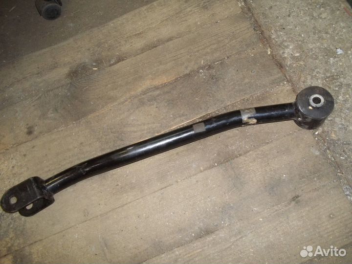 Рычаг задний продольный правый Кадиллак SRX 03-09