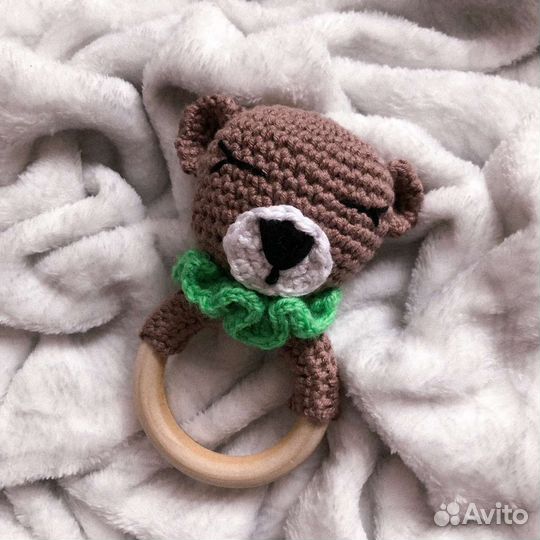 Вязаные гремелки для деток