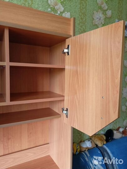 Письменный стол