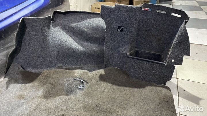 Обшивка багажника BMW 5 series E34