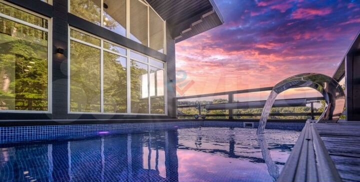 Дом 200 м² на участке 7 сот.