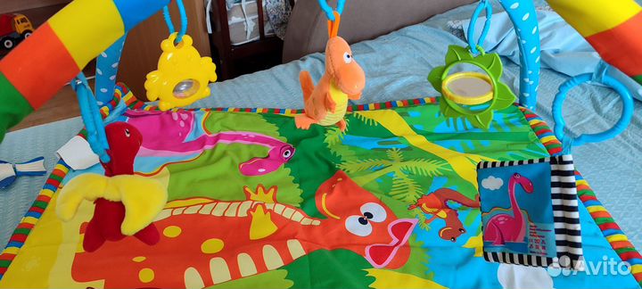 Развивающий коврик для малышей