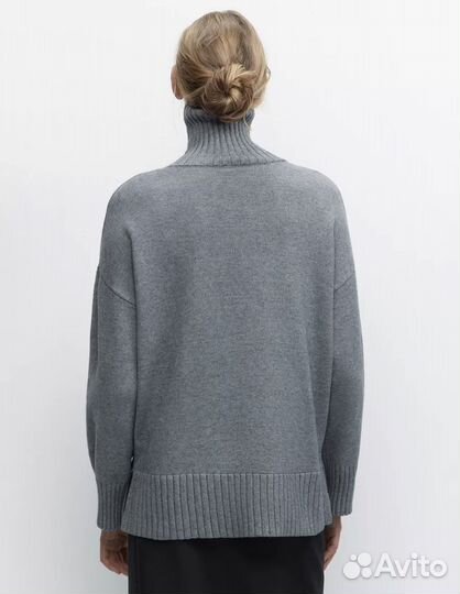 Свитер женский