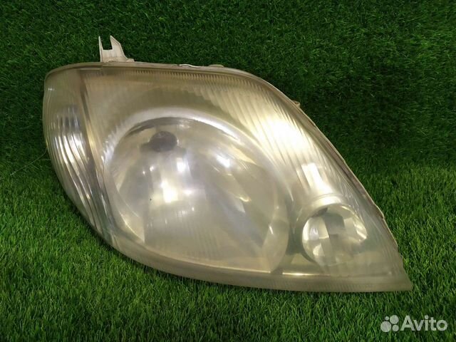 Фара правая Toyota Corolla