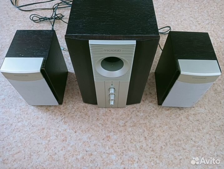 Microlab m-890 саб + 2 колонки 40ватт