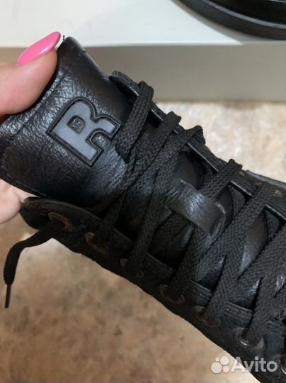 Ботинки женские 39 размер черные