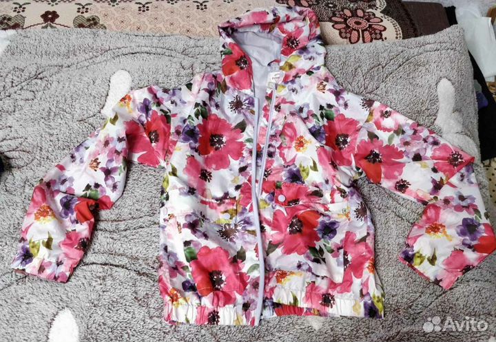 Ветровка для девочки