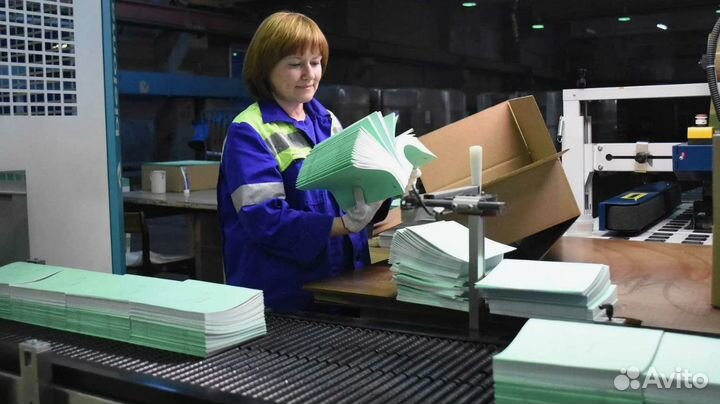 Упаковщик на склад тетрадей