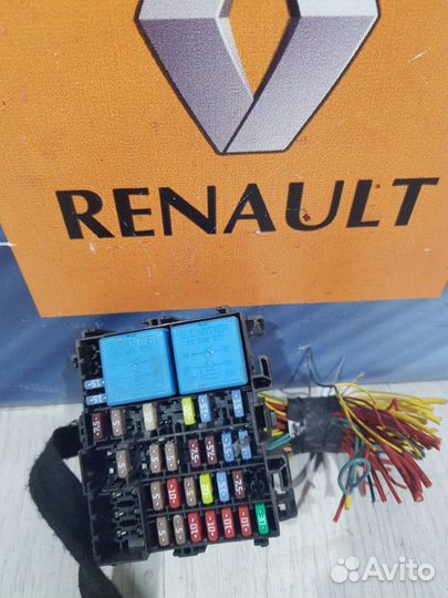 Блок предохранителей Renault logan 2