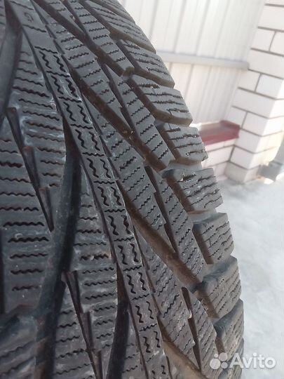 Nokian Tyres Hakkapeliitta R2 SUV 235/55 R19 105R