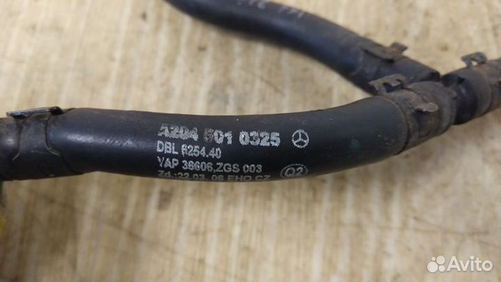 Патрубок расширительного бачка Mercedes-Benz A2045