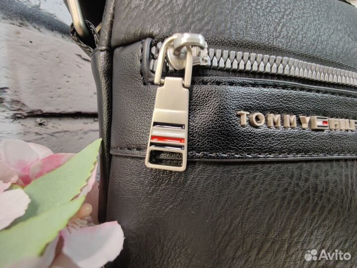 Сумка Tommy Hilfiger чёрная СПБ