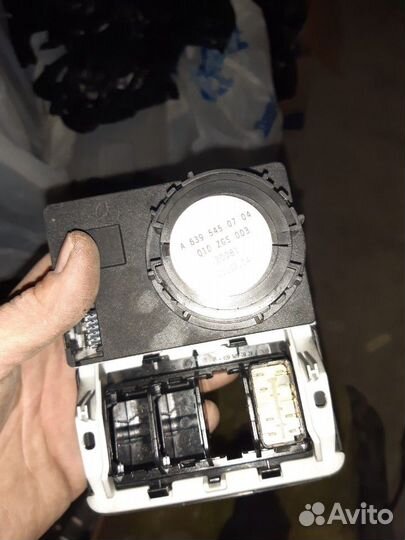 Блок переключателей света на мерседес 639