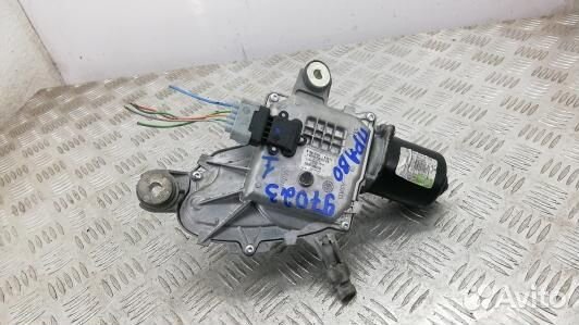 Мотор стеклоочистителя лобового стекла citroen C4