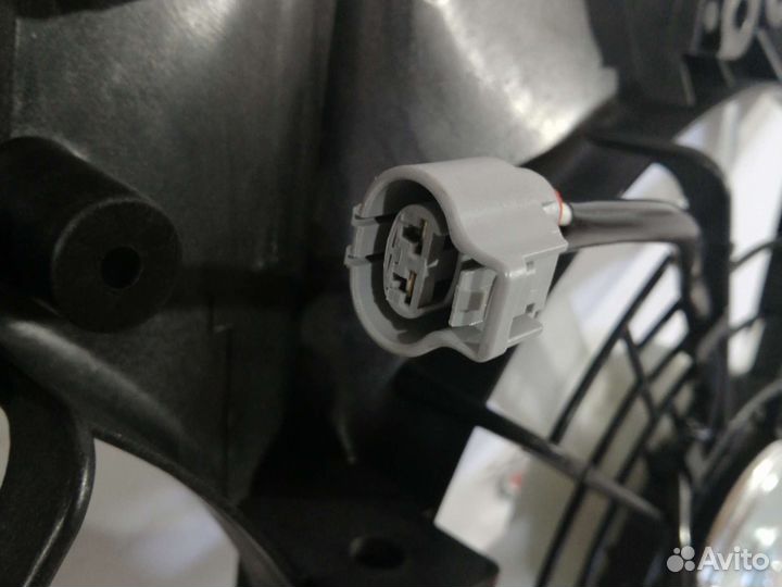 Диффузор радиатора mazda CX-7 07-12 2,3 / 2,5