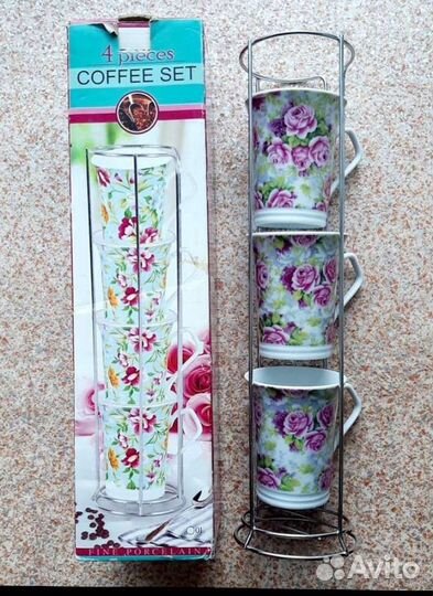 Набор кружек и стаканов