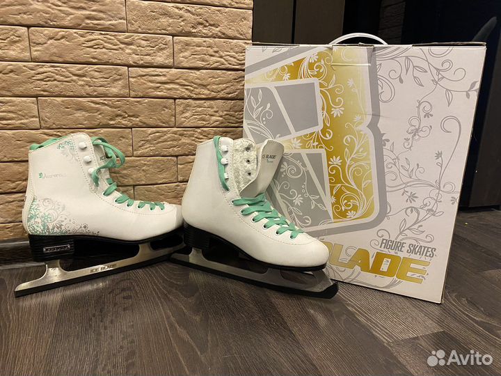 Фигурные коньки Ice Blade Aurora р-р 37