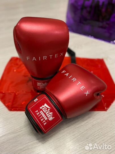 Боксерские перчатки Fairtex